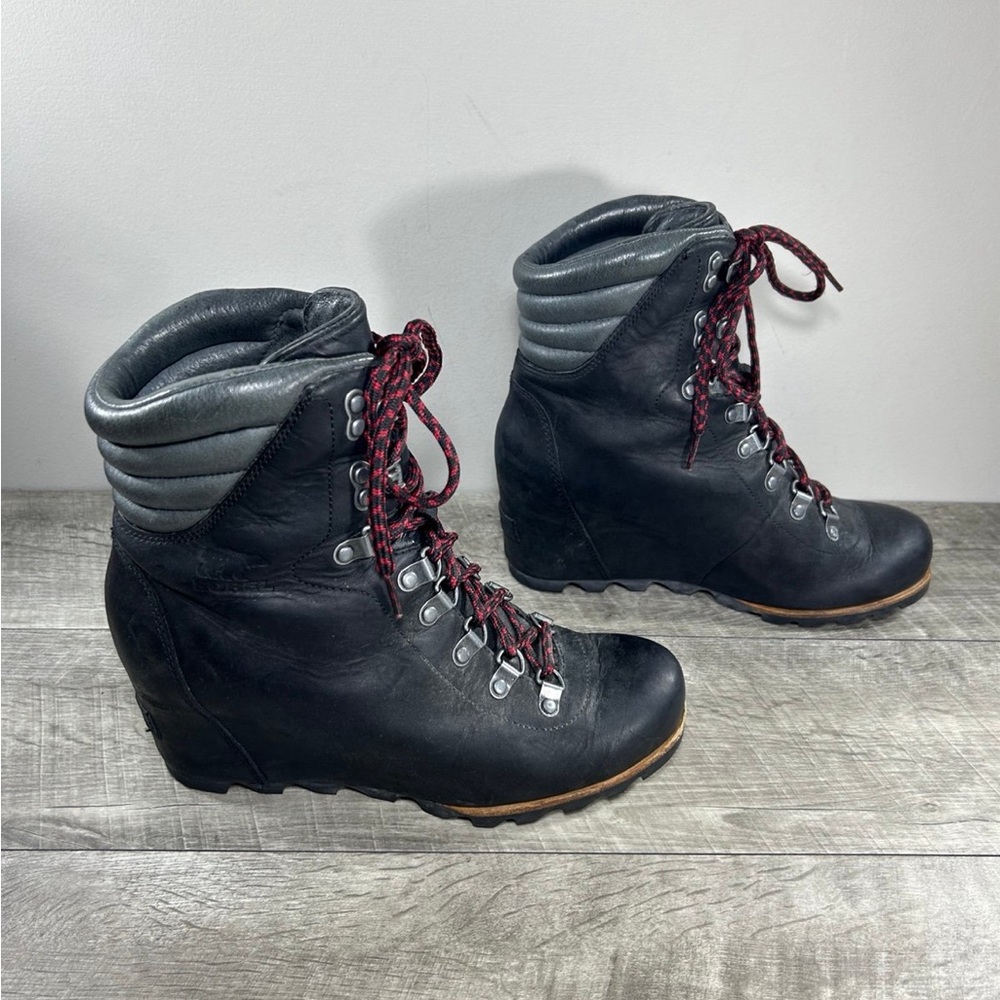 Sorel Conquest Hidden Wedge NL2337 Black Waterproof Womens Booties Boots Size 9